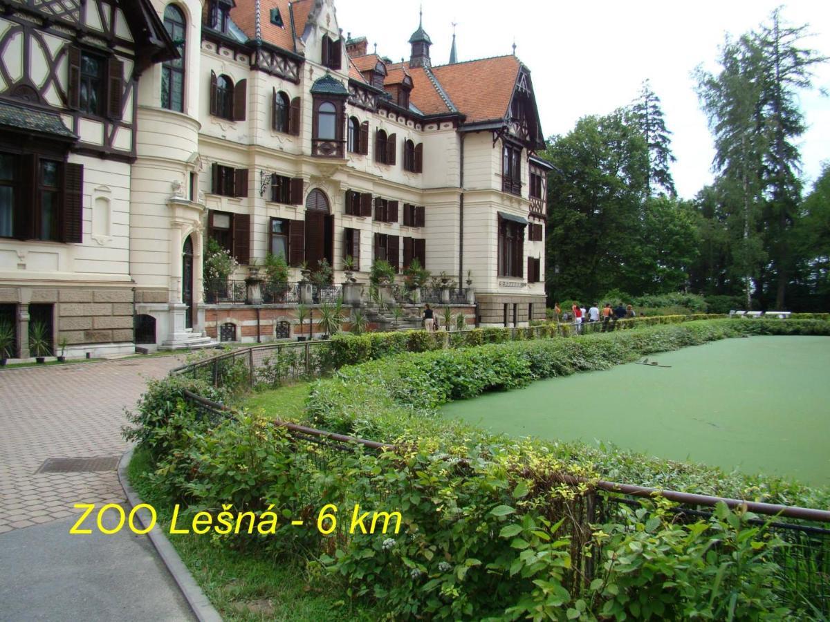 Retro Vila Guest House Slušovice Eksteriør bilde